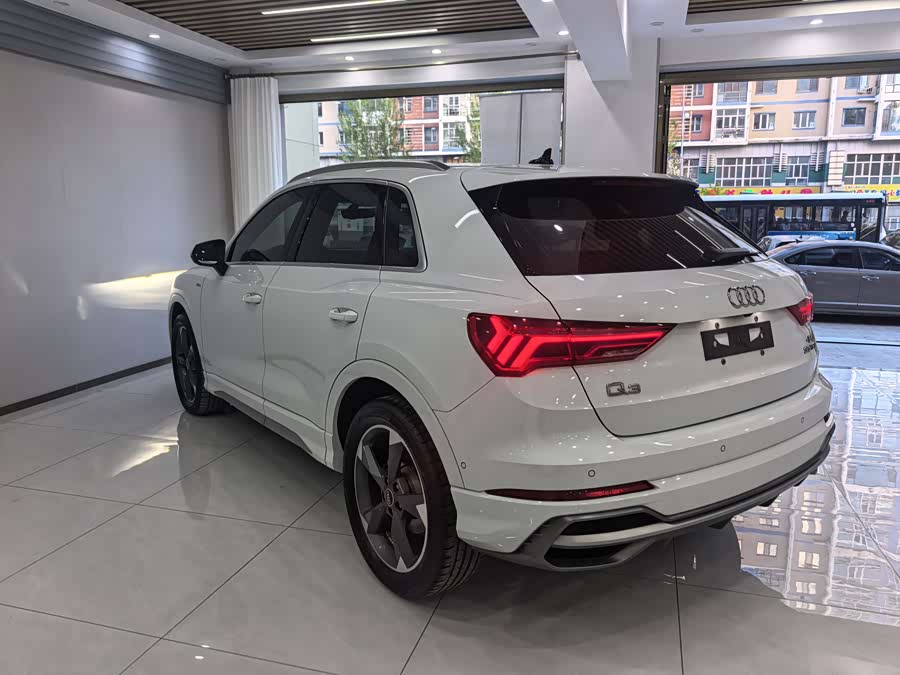 Audi Q3 2022
