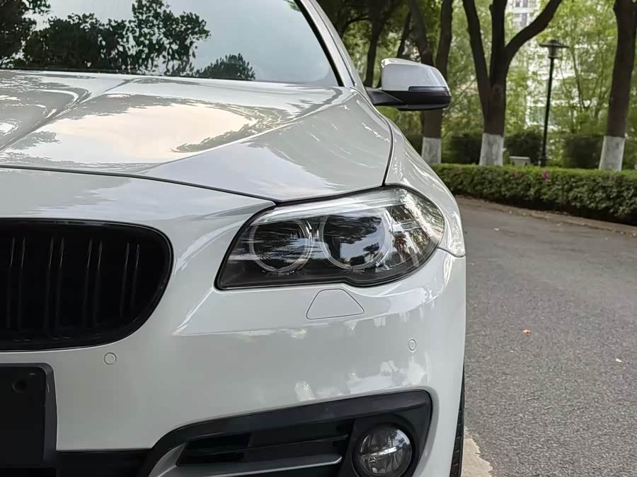 BMW 5 Series 2015 — фото 8