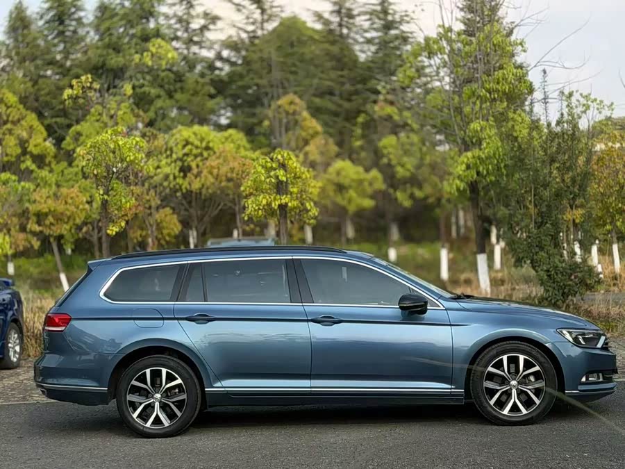 Volkswagen Viloran 2018