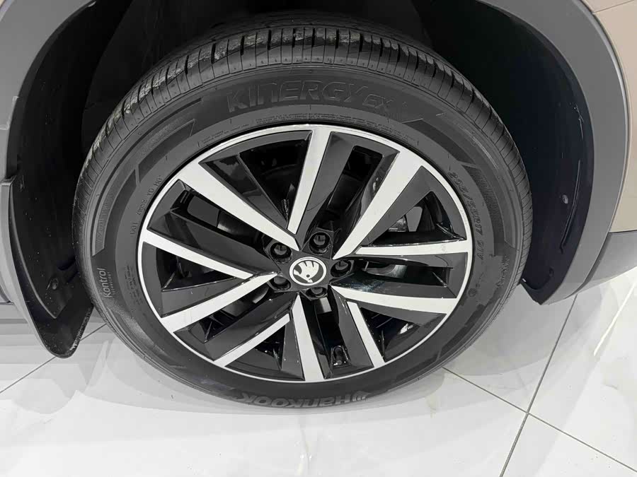Skoda Kamiq 2022 — фото 15