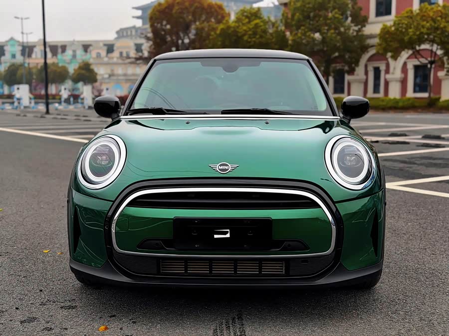 MINI MINI 2022
