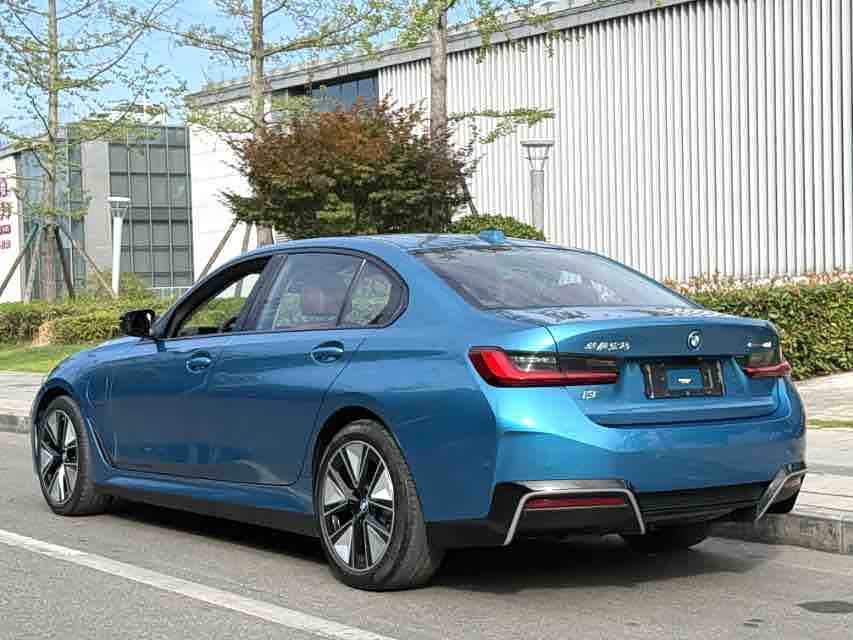BMW i3 2023