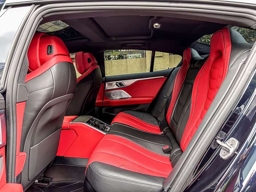 BMW 8 Series 2022 — фото 14