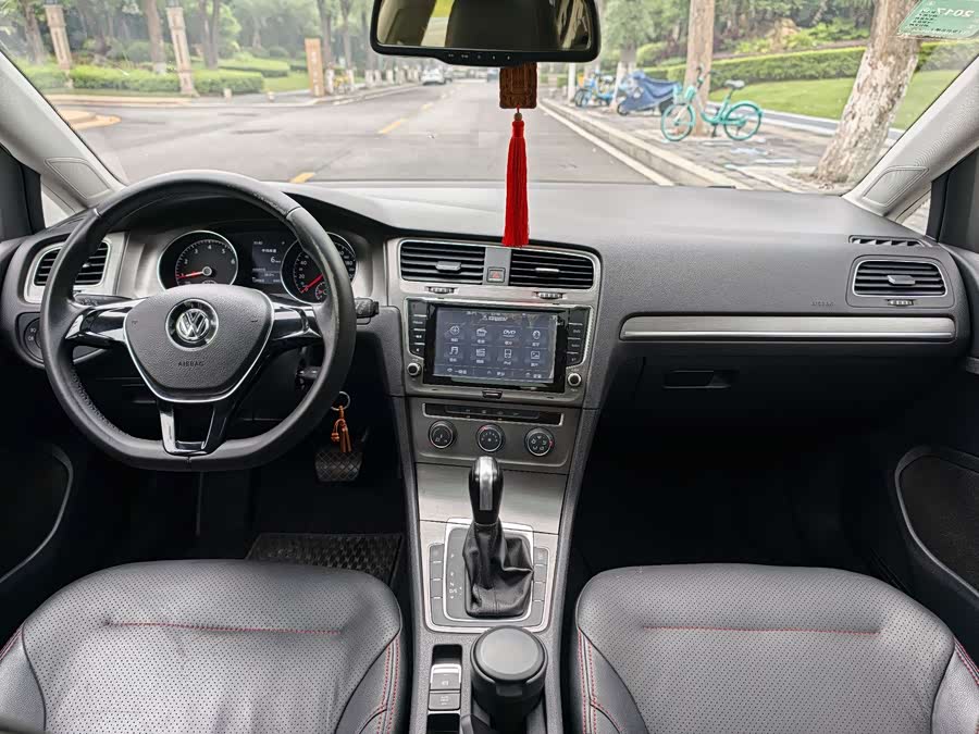 Volkswagen Golf 2015