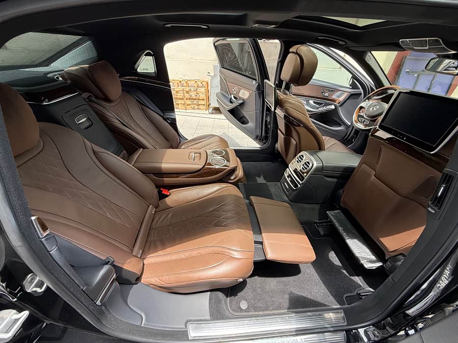 Mercedes-Benz Maybach S-Class 2016 — фото 11