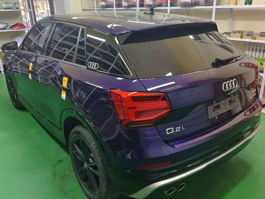 Audi Q2L 2021