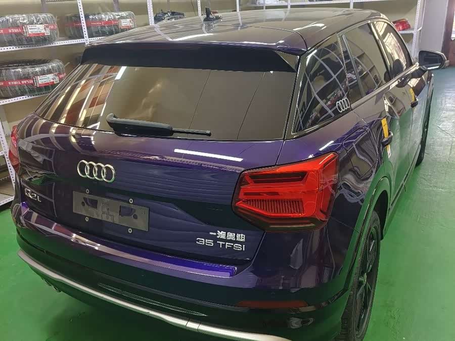 Audi Q2L 2021