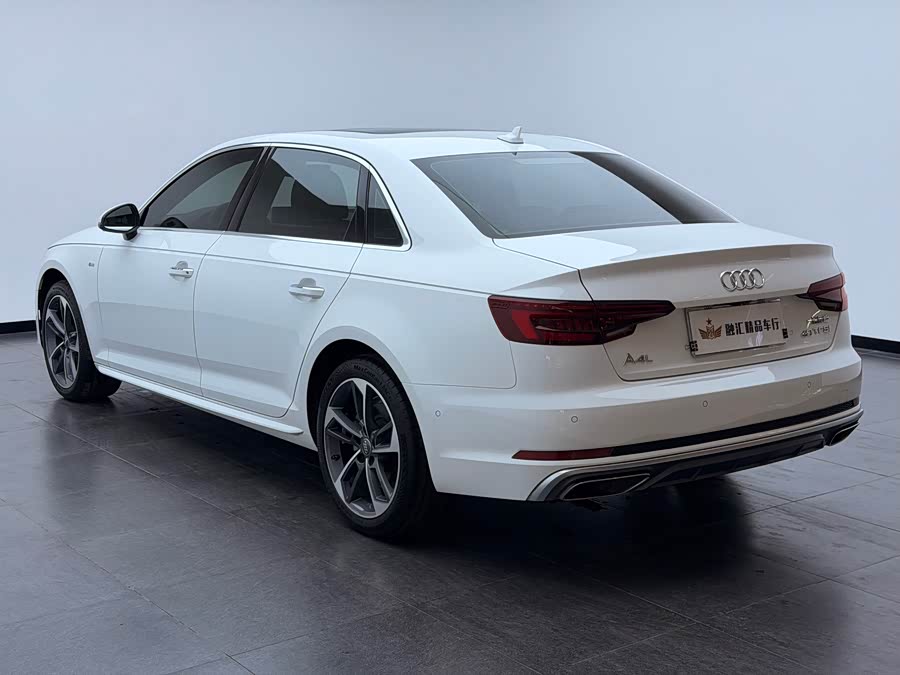 Audi A4L 2019