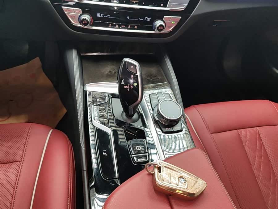 BMW 5 Series 2022 — фото 14