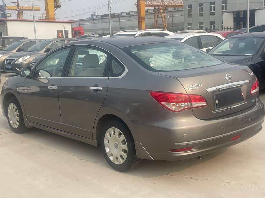 Nissan Sylphy 2012