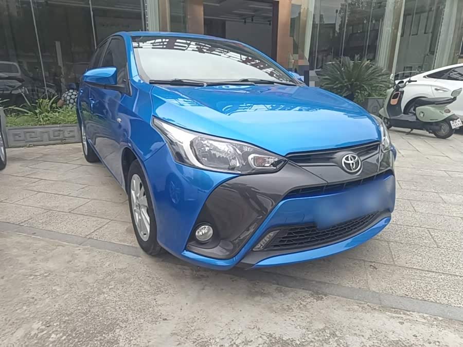 Toyota Yaris L 2016