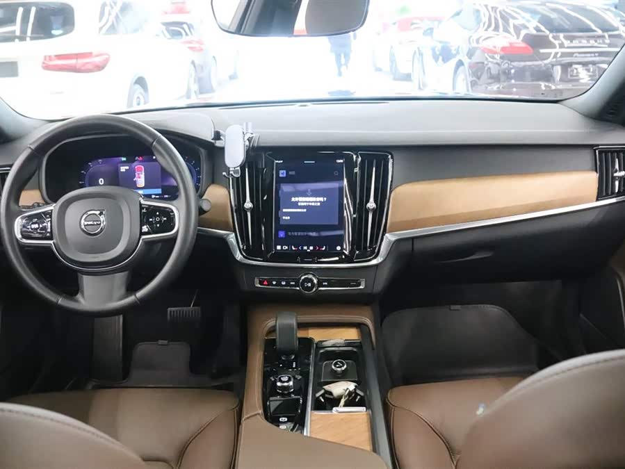 Volvo S90 2023