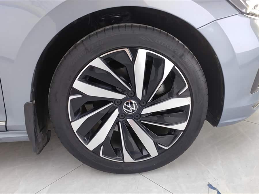 Volkswagen Passat 2022