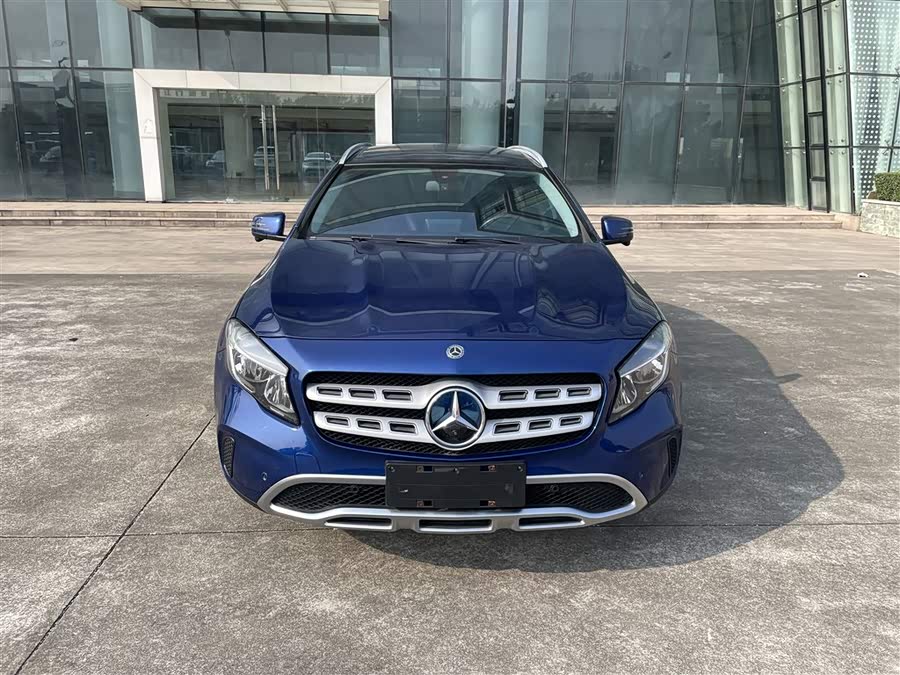 Mercedes-Benz GLA 2018 — фото 30