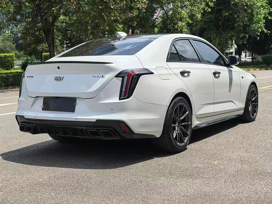 Cadillac CT4 2020