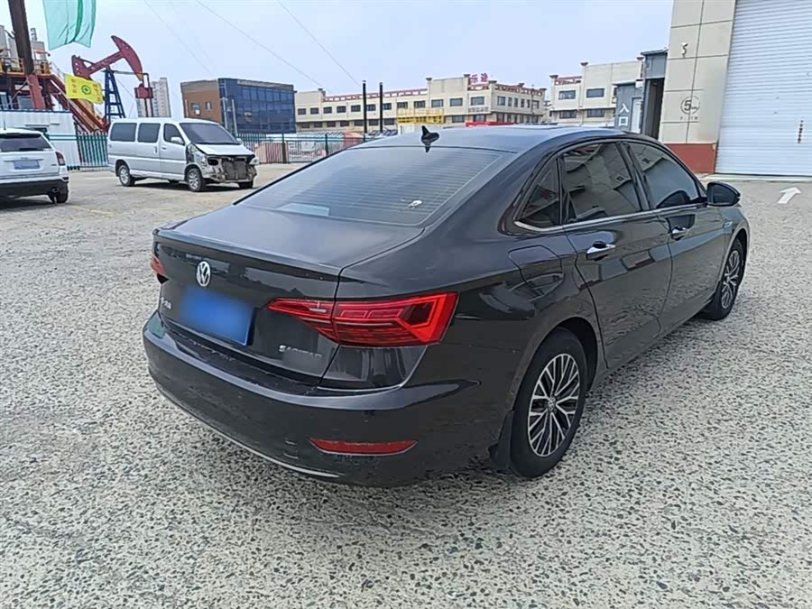 Volkswagen Sagitar 2021