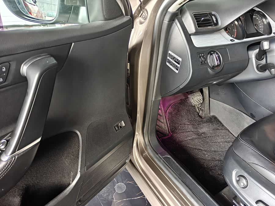 Volkswagen Magotan 2016
