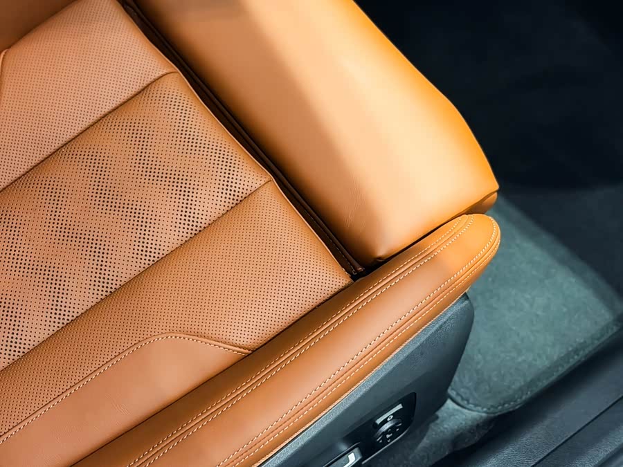 BMW M3 2026 — фото 13