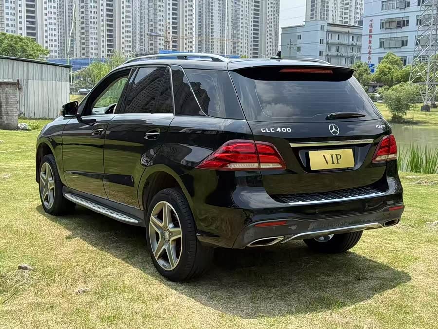 Mercedes-Benz GLE 2015