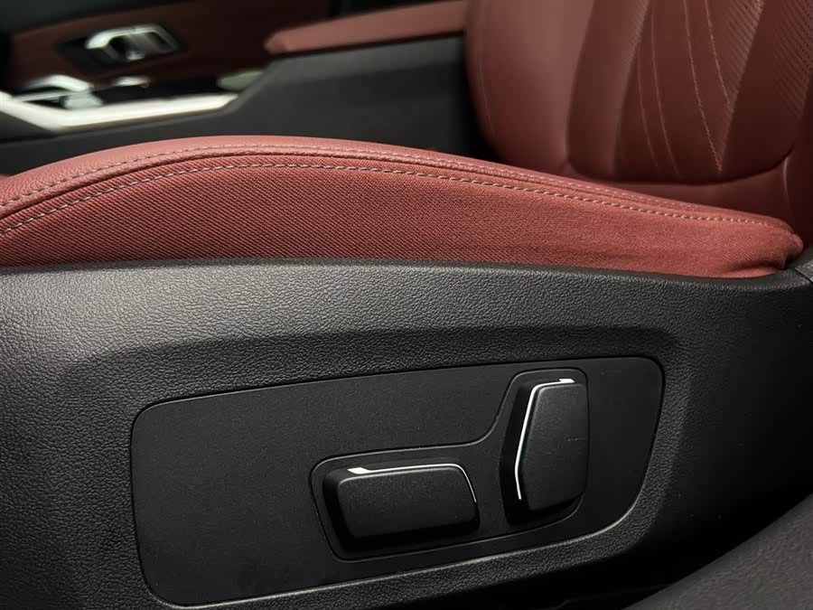 BMW 3 Series 2023 — фото 15
