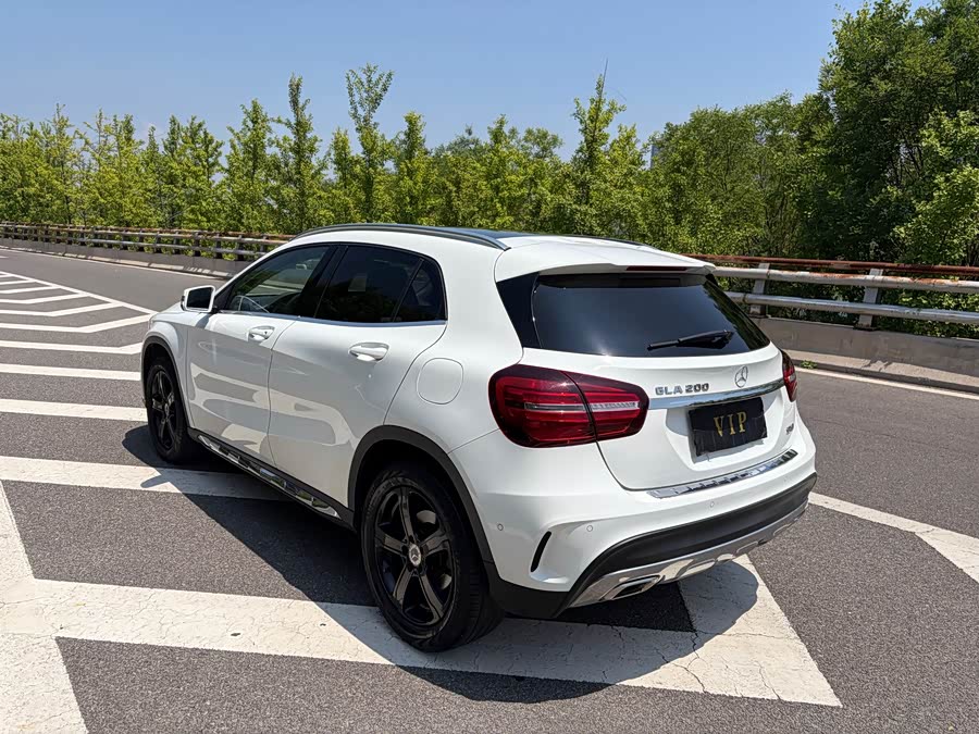 Mercedes-Benz GLA 2019