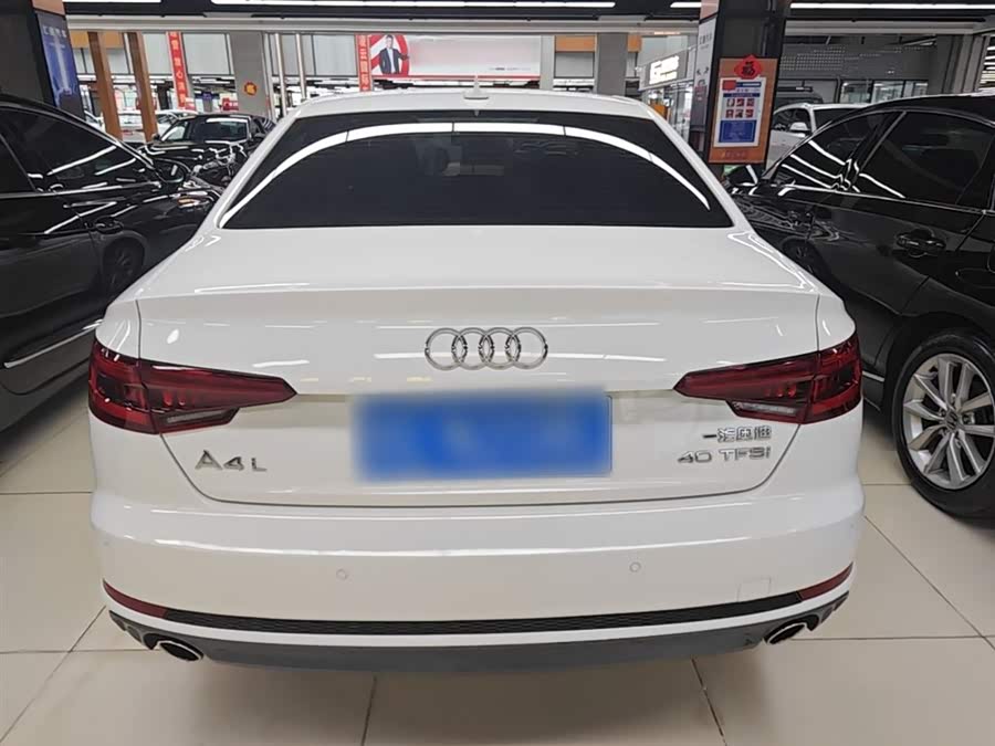 Audi A4L 2018
