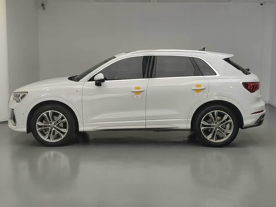 Audi Q3 2021