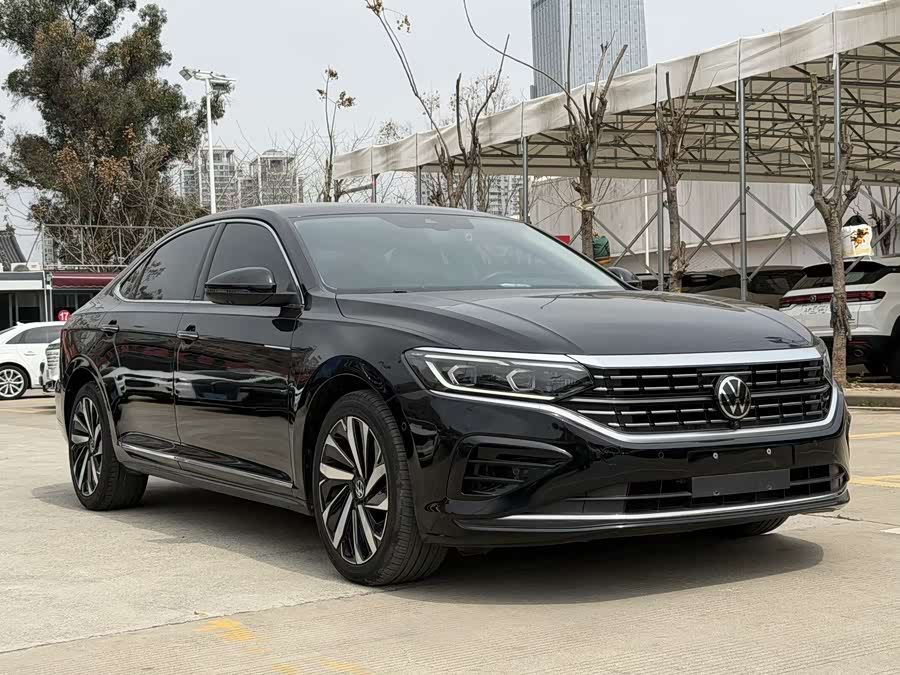 Volkswagen Passat 2023