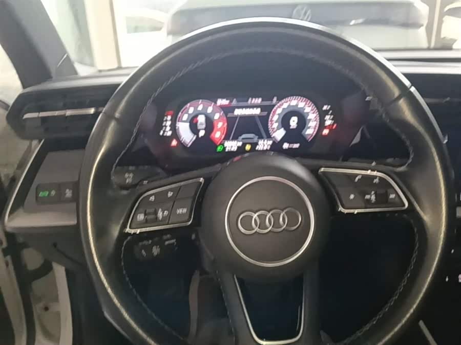 Audi A3 2022 — фото 11