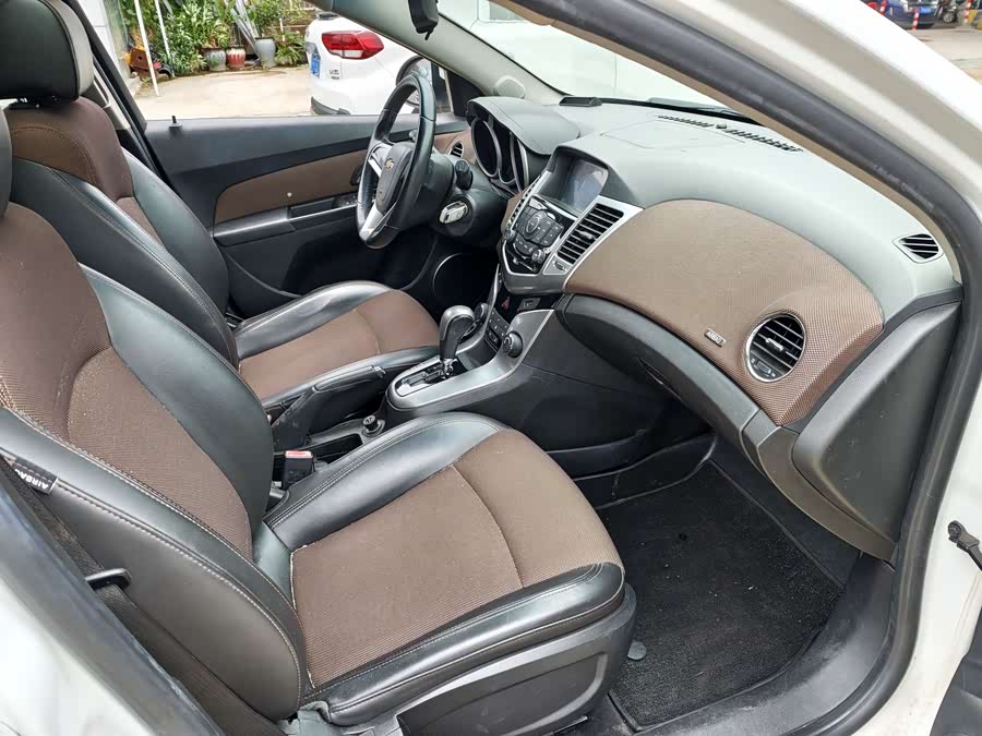 Chevrolet Cruze 2013