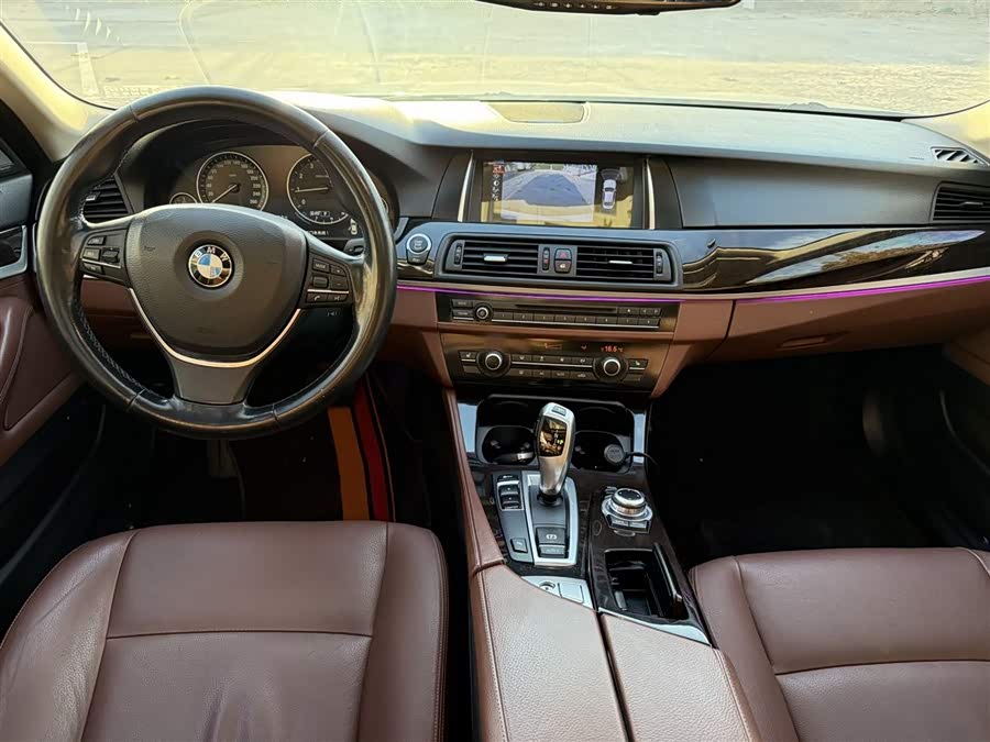BMW 5 Series 2017 — фото 22