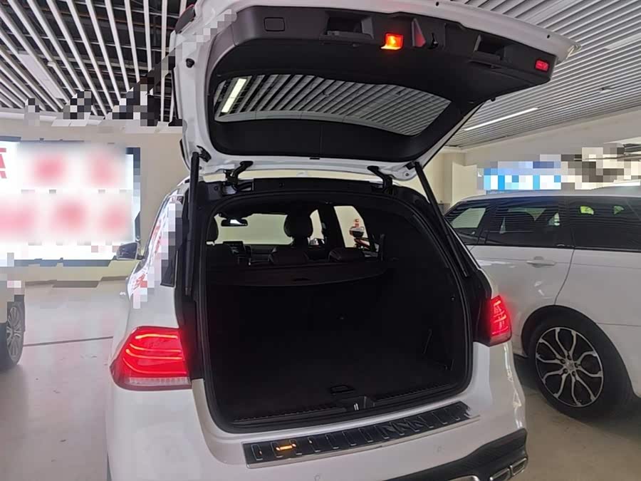 Mercedes-Benz GLE 2019 — фото 19