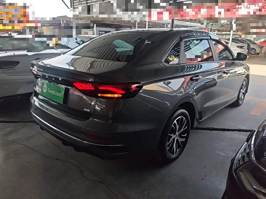 Geely Emgrand 2023