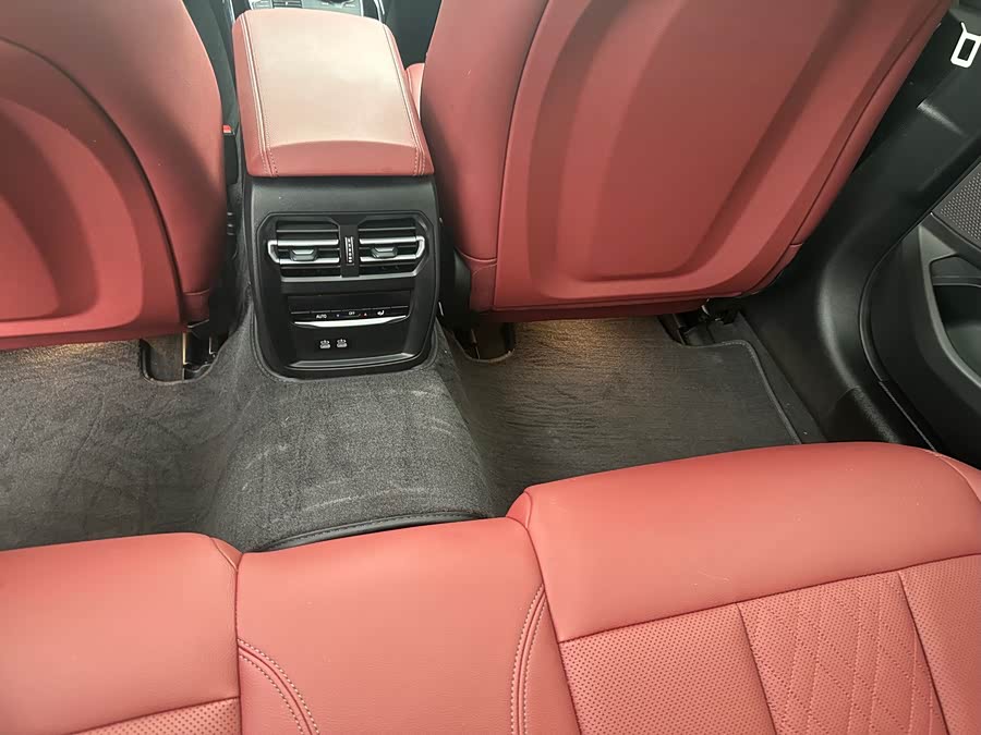 BMW i3 2024 — фото 10