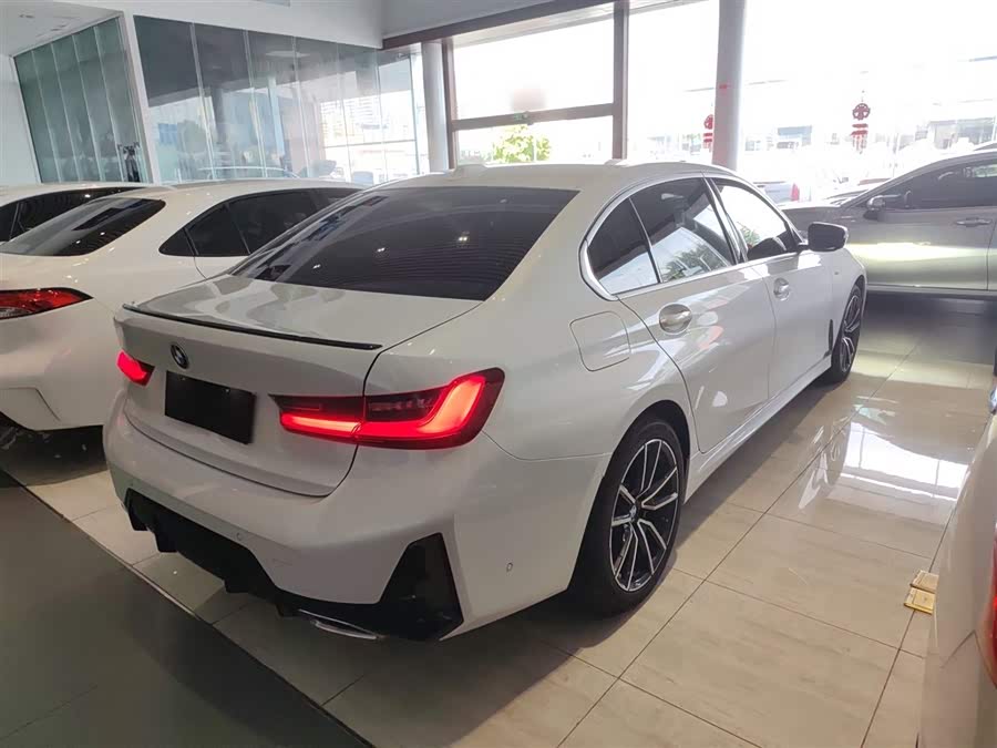 BMW 3 Series 2025