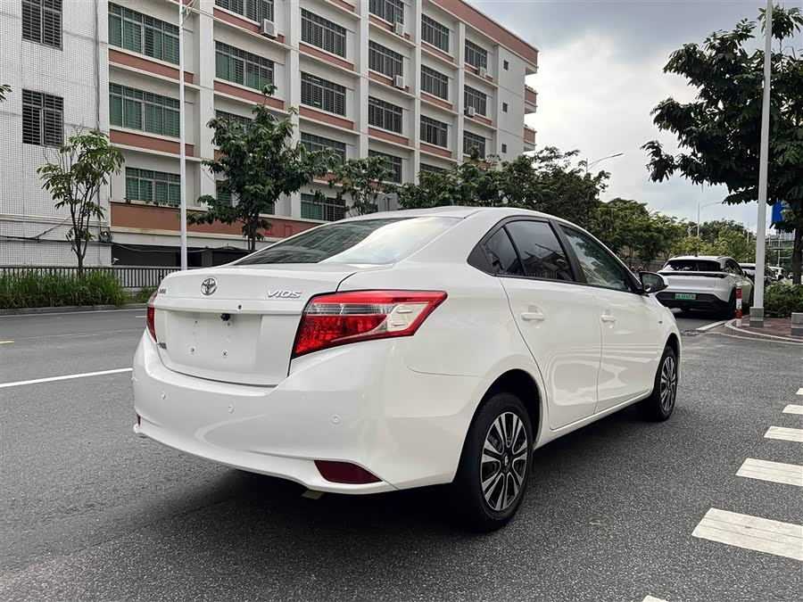 Toyota Vios 2016 — фото 8