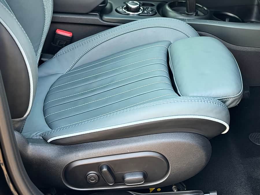 MINI Clubman 2022 — фото 10