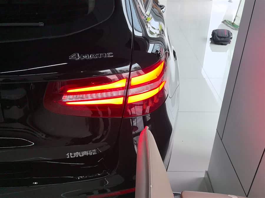 Mercedes-Benz GLC 2019 — фото 24