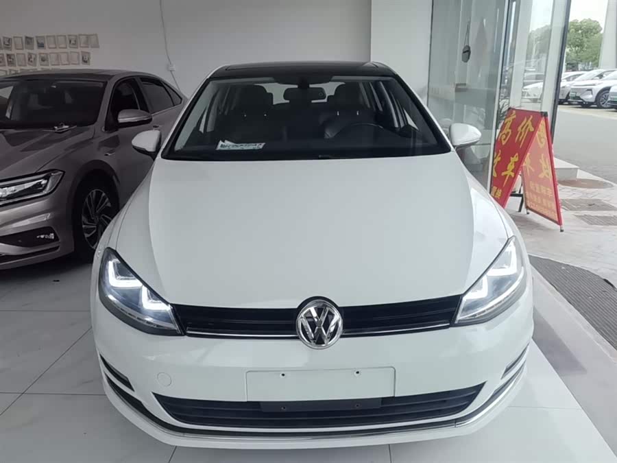 Volkswagen Golf 2016