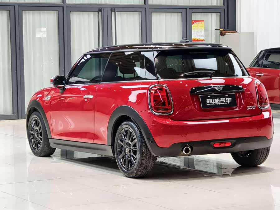 MINI MINI 2021