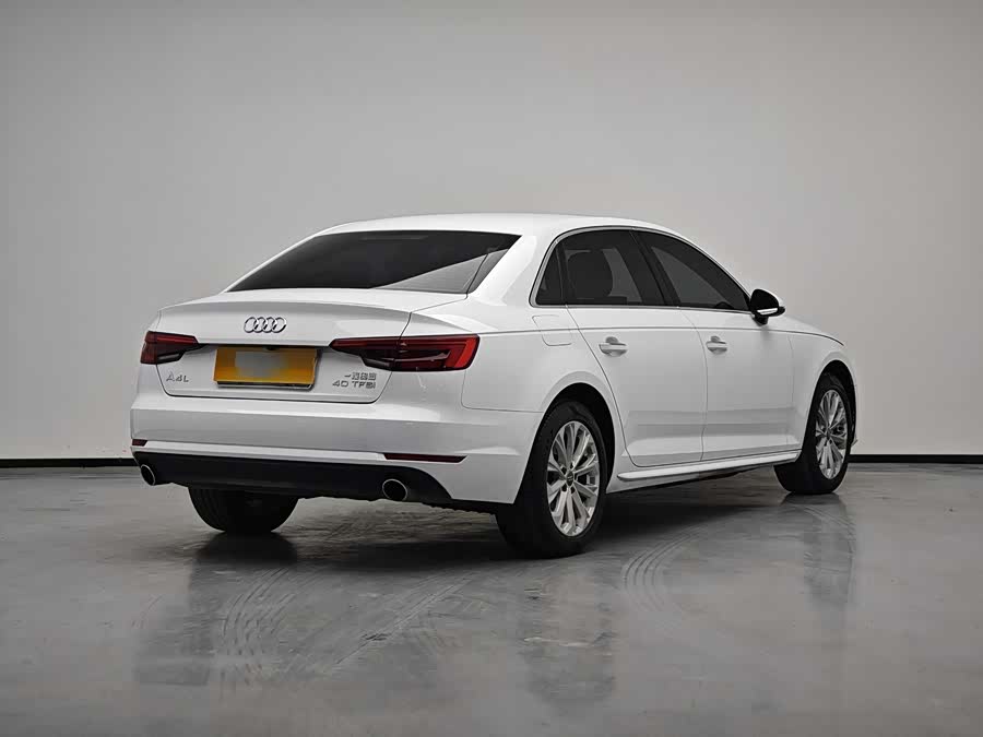 Audi A4L 2017