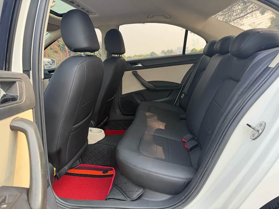 Skoda Rapid 2013