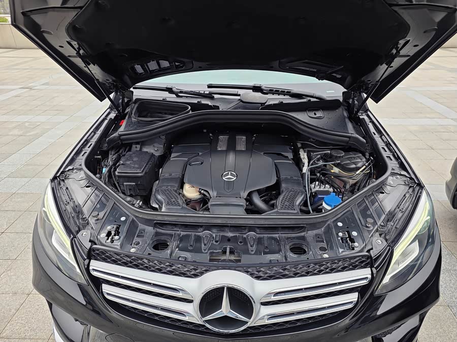 Mercedes-Benz GLE 2017 — фото 15