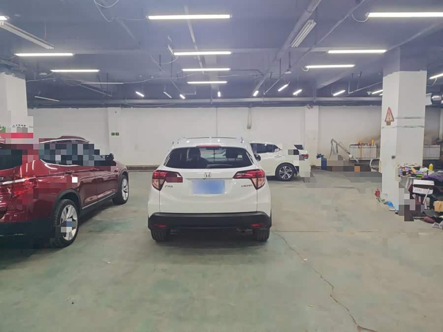 Honda Vezel 2017 — фото 10