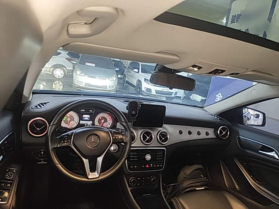 Mercedes-Benz GLA 2016 — фото 10