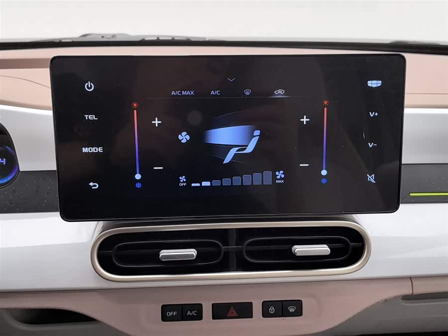 Geely Galaxy Panda 2025 — фото 12