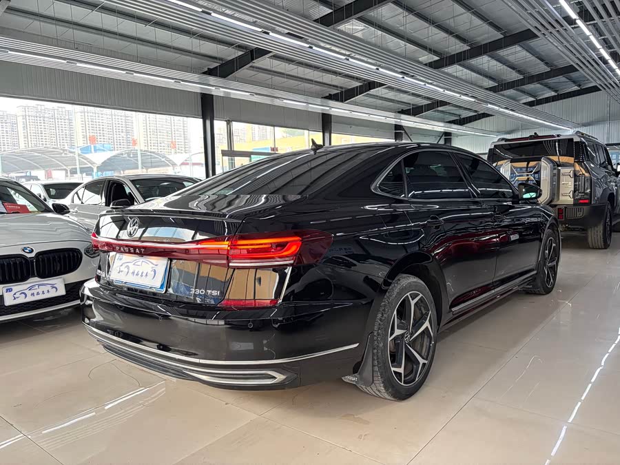 Volkswagen Passat 2024