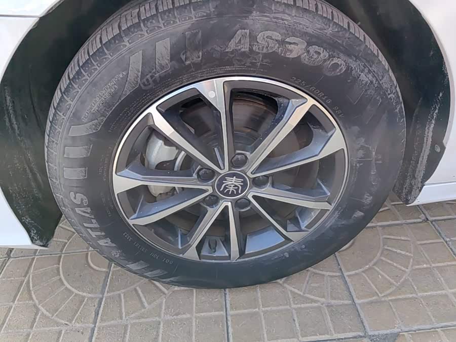 BYD Qin PLUS 2023 — фото 23
