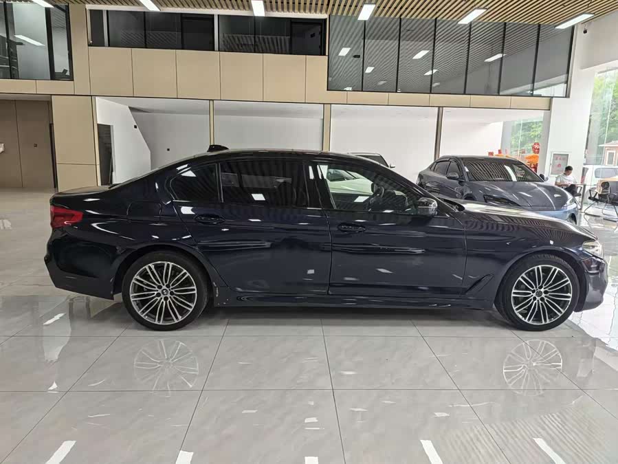 BMW 5 Series 2019