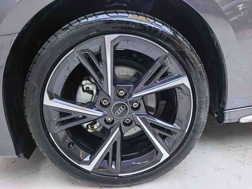 Audi A3 2023 — фото 12